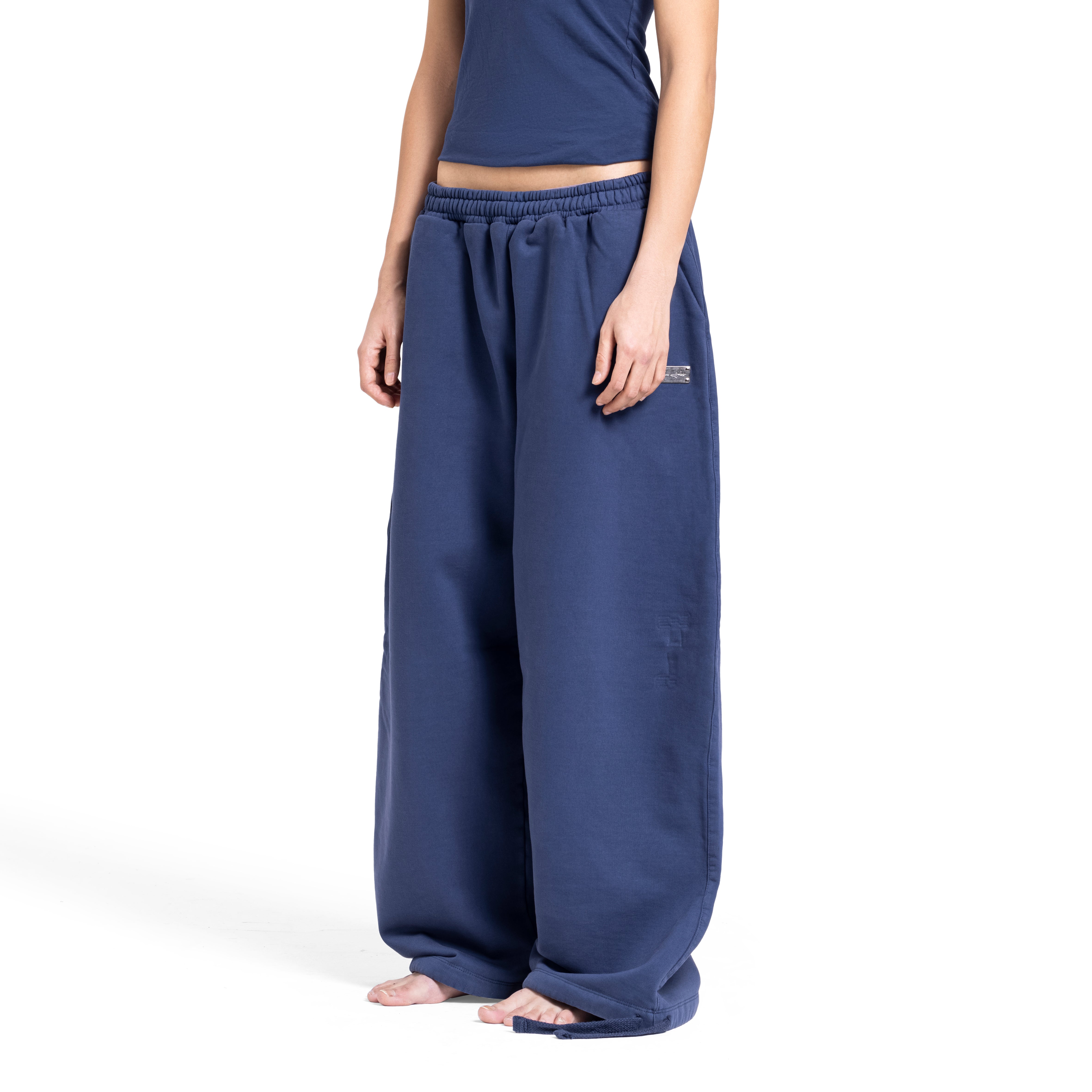 WASHED OXFORD SWEATS